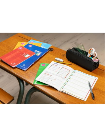 Bloc d'écriture spécial Dys encollé en-tête A4 100 pages détachables c 2